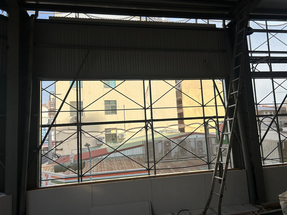 高雄廠房金屬壁板施工